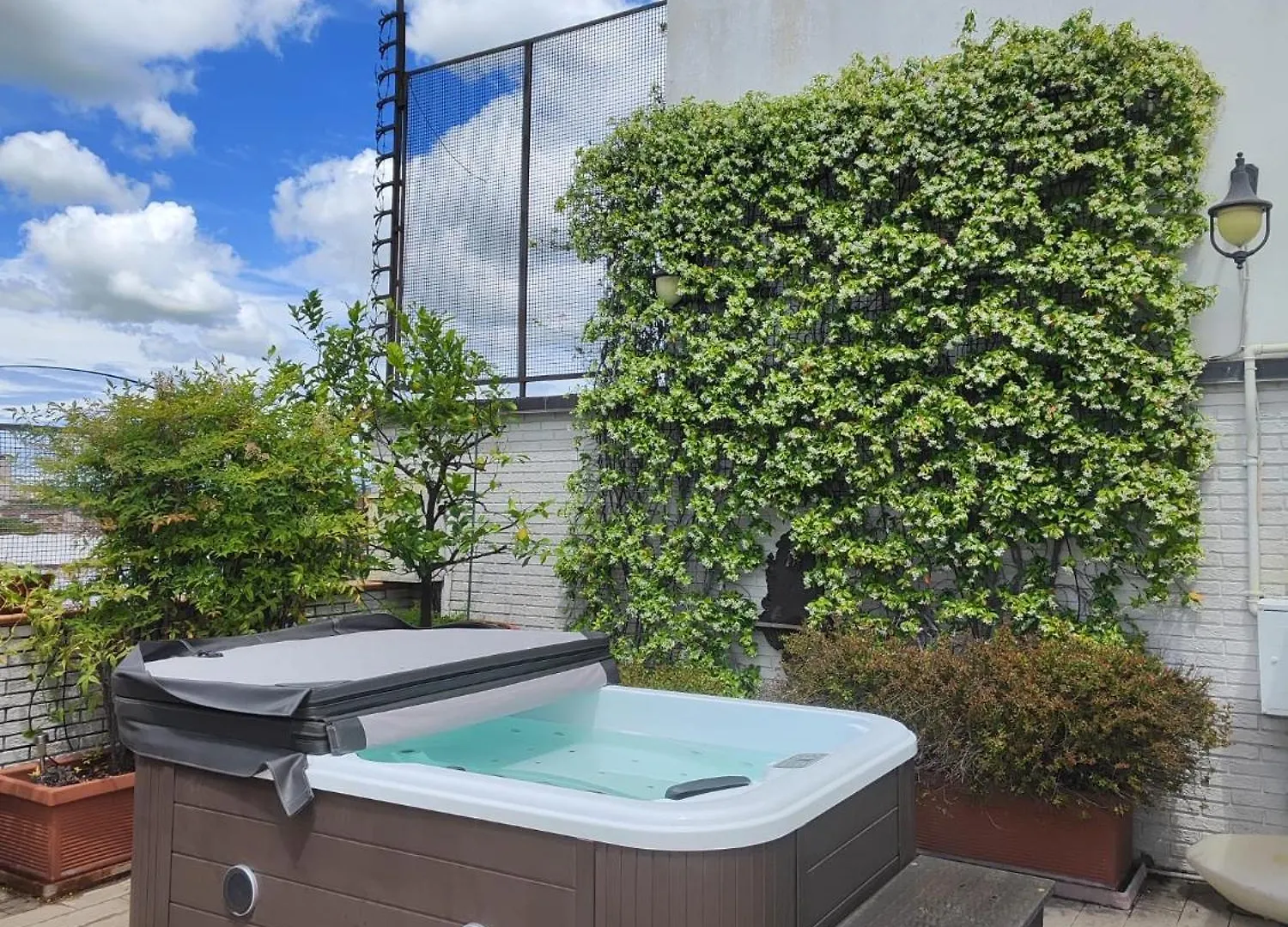 Rooftop Terrace - Elegante Attico Con Idromassaggio Milano