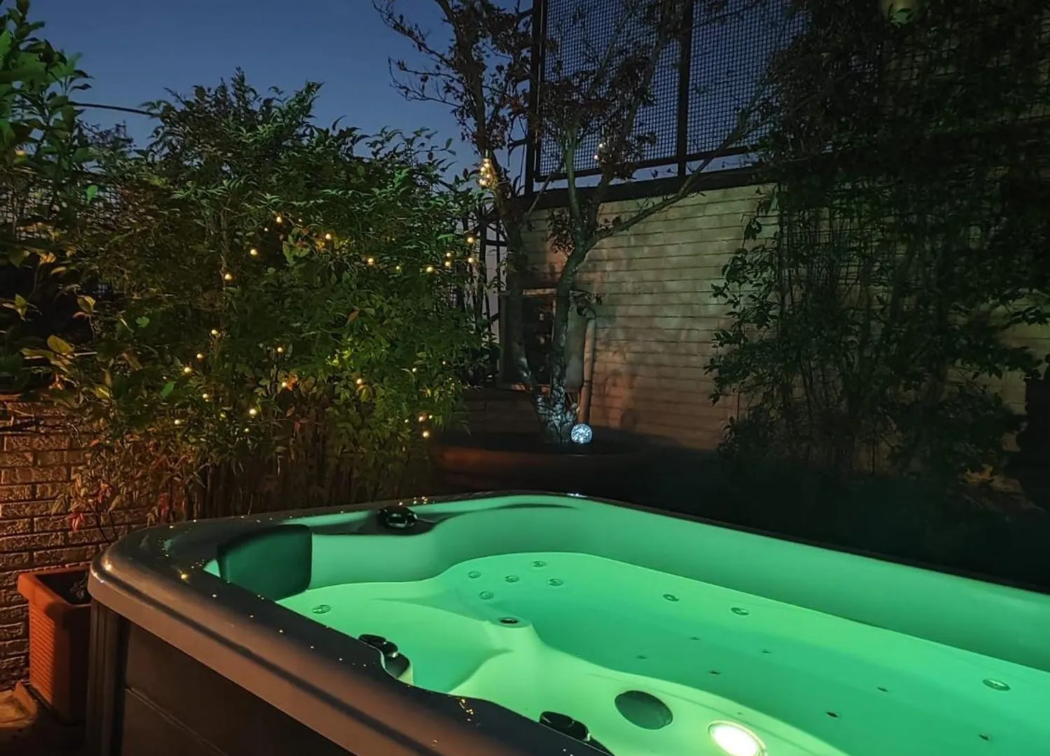 Apartment Rooftop Terrace - Elegante Attico Con Idromassaggio Milan Italy